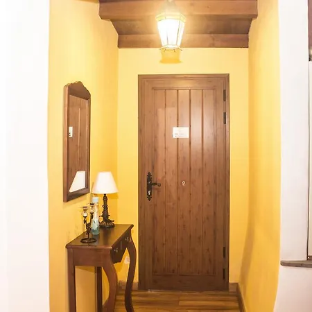 Girasoles House
